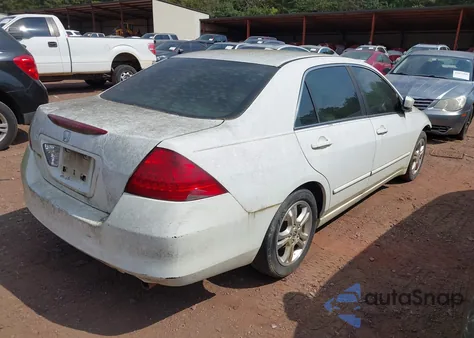 2006 Honda Accord 2.4 Se z USA, uszkodzony, nr VIN 1HGCM56316A133970